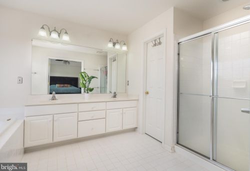 15055 Clementine Way, Haymarket VA  20169-3319 exterior