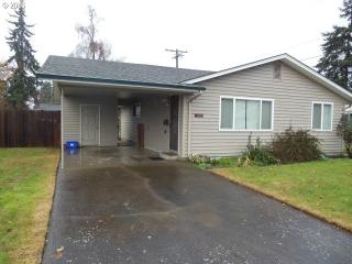 1350 1st St, Springfield OR  97477-3001 exterior