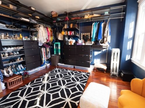 20 Vernon Pl, East Orange NJ  07017-4410 exterior