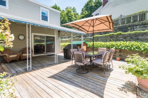 16 Mccouns Ln, Muttontown, NY 11771-3104