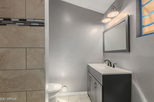 1202 Bethany Home Rd, Phoenix AZ  85015-1938 exterior