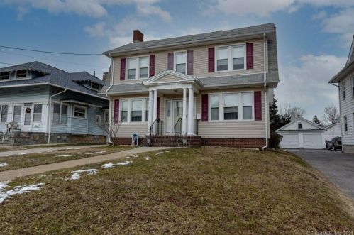 165 Alpine St, Bridgeport, CT 06610-1726