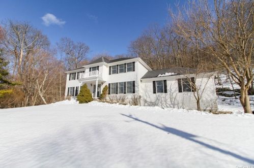 478 Depot Hill Rd, Poughquag NY  12570-5766 exterior