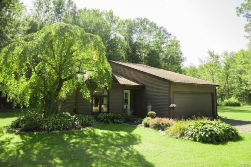189 Peter Scott Rd, Pennellville, NY 13132-3183