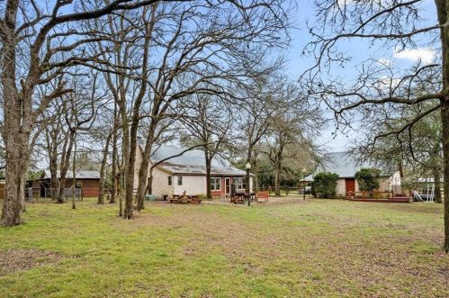 2195 Old Stagecoach Rd, Uhland TX  78640-5671 exterior
