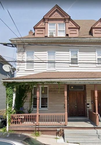 139 7th St, Easton, PA 18042-3449