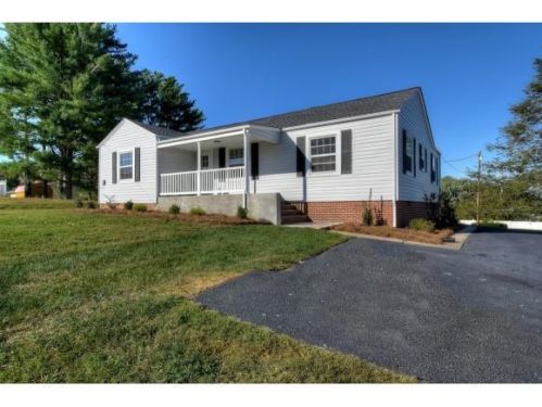 605 Watauga Ave, Elizabethton, TN 37643-3530