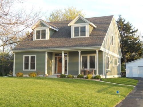 531 Bradley Rd, Milwaukee, WI 53217-2967