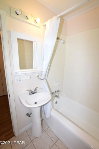 5263 Cotton St, Graceville FL  32440-2533 exterior