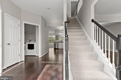 17629 Tedler Cir, Round Hill, VA 20141-2172
