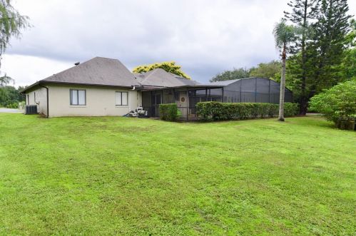 3500 Boggy Crk Rd, Kissimmee FL 34744-9413 exterior