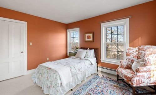 22 Main St, Dover MA  02030-2026 exterior