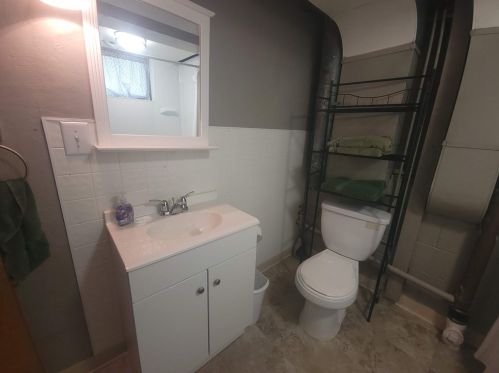 6279 Poketa Rd, Verona PA  15147-3305 exterior