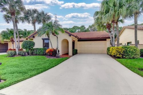 2560 Bobalink Ct, Palm City, FL 34990-2670
