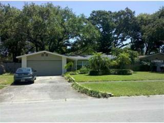 591 Brookfield Dr, Largo FL  33771-1401 exterior