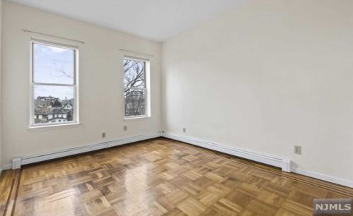 55 Bonn Pl, Union City NJ  07086-6903 exterior