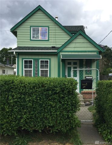 1016 9th St, Bremerton, WA 98337-1526