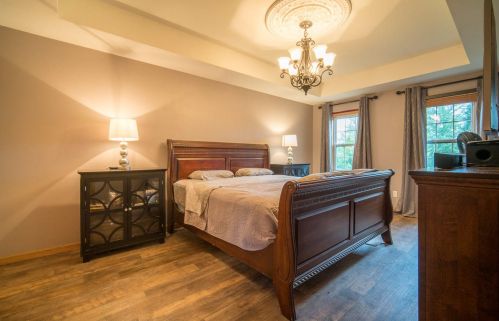 1180 Auburn Rd, West Bend WI  53090-5465 exterior