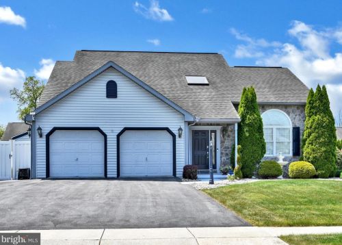 316 Monaco Ln, Blandon, PA 19510-9485