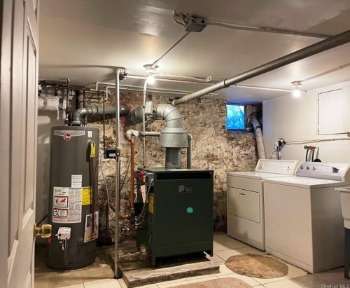 311 Rich Ave, Mount Vernon NY  10552-3010 exterior