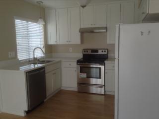 3202 Seawood Ct, Fullerton, CA 92835-2306