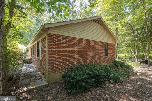 1123 Eastover Pkwy, Locust Grove VA  22508-5176 exterior