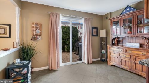 706 Springhouse Ct, Lansdale PA 19446-4350 exterior