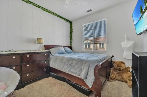 28778 Calle De La Paz Dr, Santa Clarita CA  91354-3006 exterior