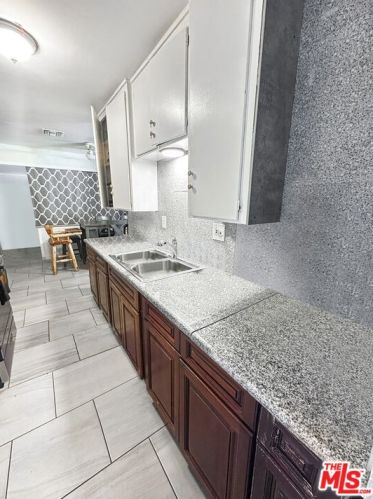 2944 Ronald St, Riverside CA  92506-4150 exterior