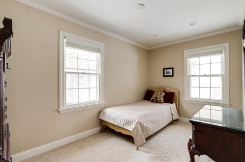 45 Forestdale Rd, Minneapolis MN 55410-2547 exterior