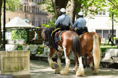 130 18th St, Philadelphia PA 19103-4923 exterior