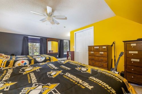 24 Muir Ave, Bristol CT  06010-7214 exterior