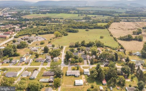 147 Euclid Ave, Charles Town WV  25414-1111 exterior