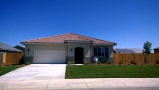 15714 Carparzo Dr, Bakersfield, CA 93314-6715