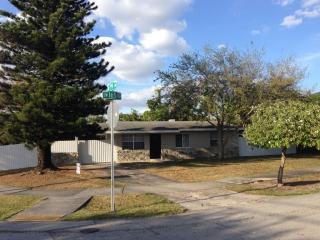 9871 165th Ter, Miami, FL 33157-3336