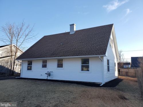 155 Pennypacker Dr, Willingboro, NJ 08046-2646