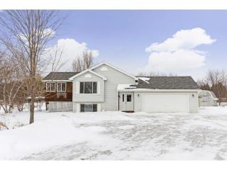 692 Buttercup Ct, Hudson WI  54016-8247 exterior