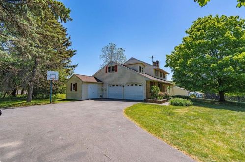 1943 Klines Mill Rd, Breinigsville PA  18031-2230 exterior