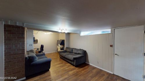 4561 Jay Ave, Tucson AZ 85705-2123 exterior