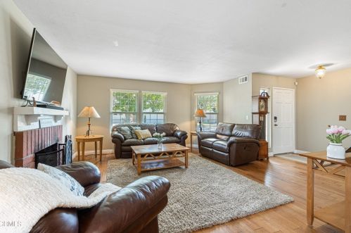 1640 Rivas Ln, Oxnard CA 93035-2749 exterior