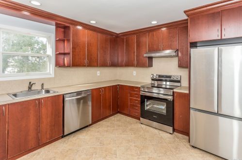 136 Bishop Rd, Babylon NY  11704-5246 exterior