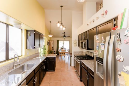 367 Doeskin Pl, Tucson, AZ 85748-3721