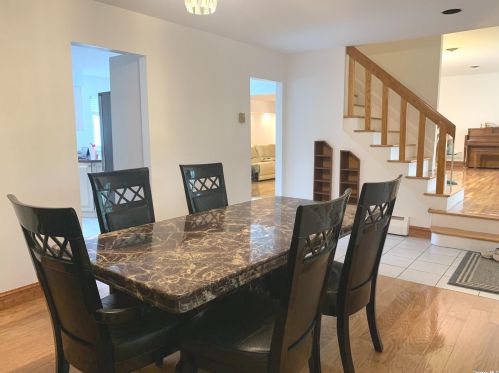 55 Greenvale Dr, Elwood NY  11731-4117 exterior