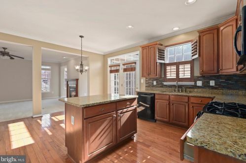 12257 Tulane Fls Dr, Bristow VA  20136-2183 exterior