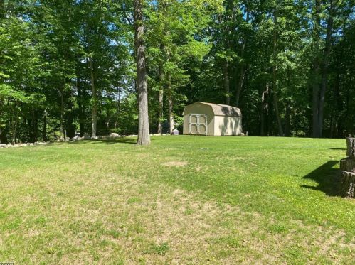 48 Glenbrook Dr, Fredon NJ  07860-6584 exterior