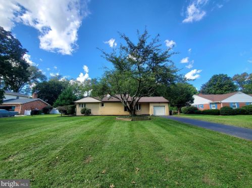 1969 Highland Ave, Dover, DE 19901-6220