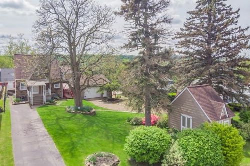 1008 Frank Ave, Jeannette PA  15644-1534 exterior