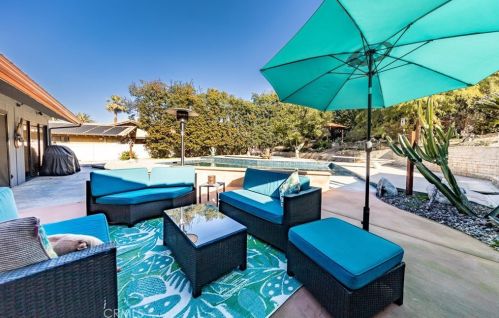 1672 Smiley Heights Dr, Redlands CA  92373-6533 exterior