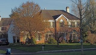 4937 Davis Dr, Gardenville PA  18902-1150 exterior