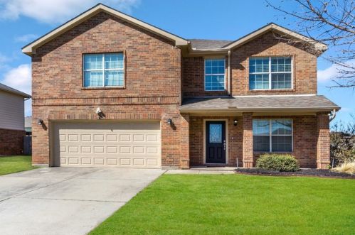 105 Palomino Ln, Krum, TX 76249-7180